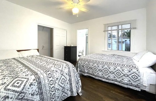 Santa Ana Casa | NICE HOUSE WITH BACKYARD, FRUIT TREES + LOCATION