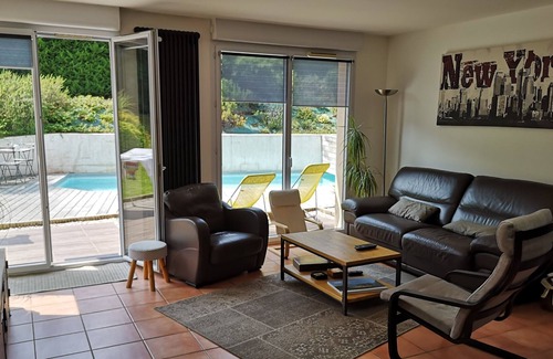 Saint-Jean Casa | Bonita casa con piscina climatizada y jardín