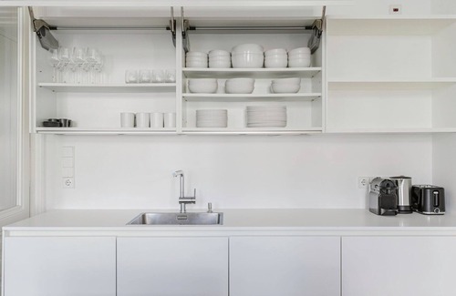 Altlerchenfeld Apartamento | Nice Josefstadt 2BR w/ Laundry, Fully Furnished, by Blueground