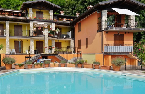 Villanuova sul Clisi Apartamento | Nice little apartment in residence with swimming pool