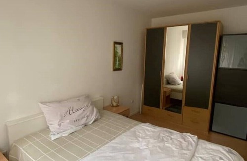 Nymphenburg Apartamento | Nice little two room apartment in Nymphenburg