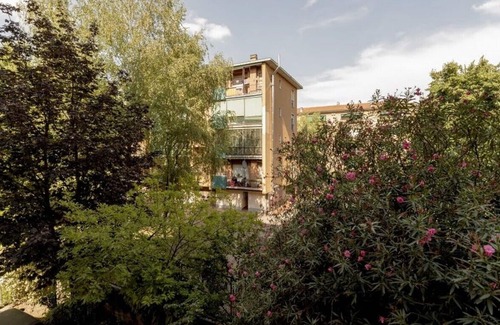 Montalbino Apartamento | Nice one bedroom apartment with balcony in the lively Dergano area.