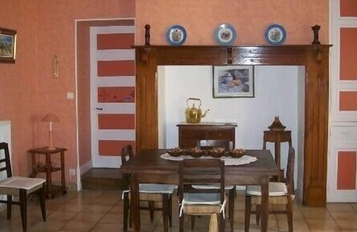 Jugeals-Nazareth Cabaña | Agradable alojamiento 3 * caminar - en una zona tranquila con vistas panorámicas.