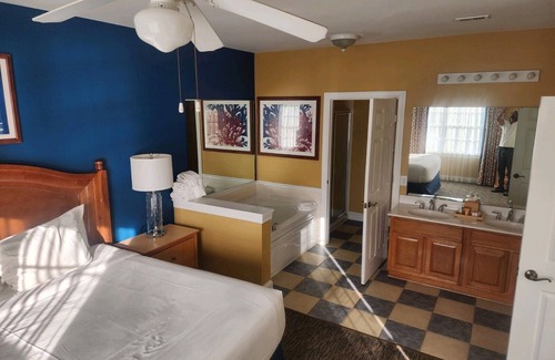 Myrtle Beach Complejo | Nice quiet area, 10 min from the beach, indoor/outdoor pools, jacuzzi in room