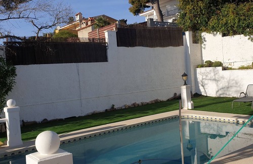 La Colina Casa | Bonita casa de campo tranquila con piscina