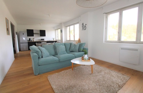 Lay-Saint-Christophe Apartamento | Nice, quiet apartment