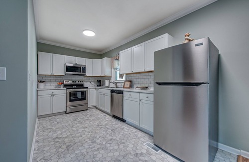 Union Mills Casa | Nice quiet keyless entry home just 25 min to Lake Lure & Chimney Rock with barn