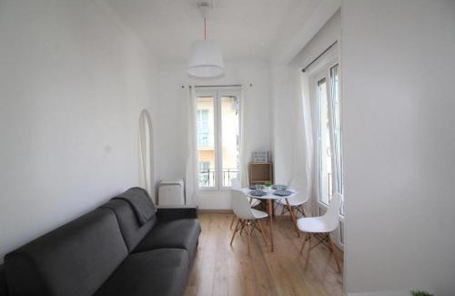 Lepante Quarter Apartamento | Nice Renting - NOTRE DAME - Cosy Loft Perfect View on the roofs