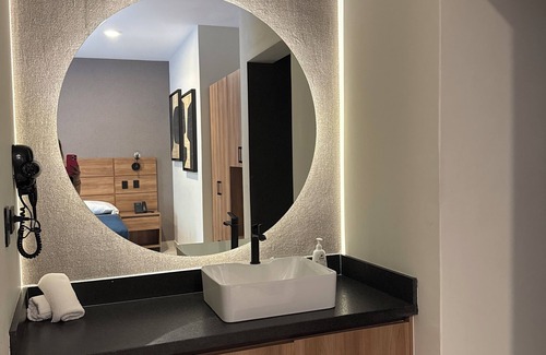 Tres Ríos Hotel | Agradable Habitación en Culiacán. 204.