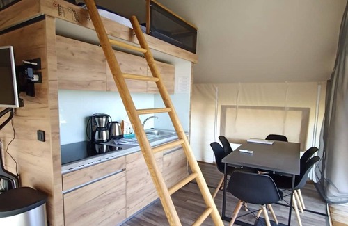 Houthem Casa | Bonita tienda safari con baño, 9 km de Maastricht