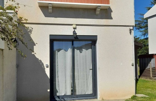 Colayrac-Saint-Cirq Apartamento | Nice studio for rent in a quiet area.
