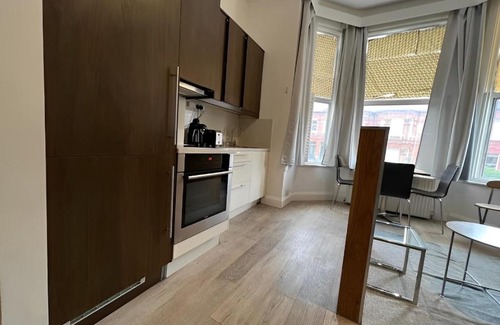 Shepherd's Bush Apartamento | Nice studio Shepherd's Bush London near everything