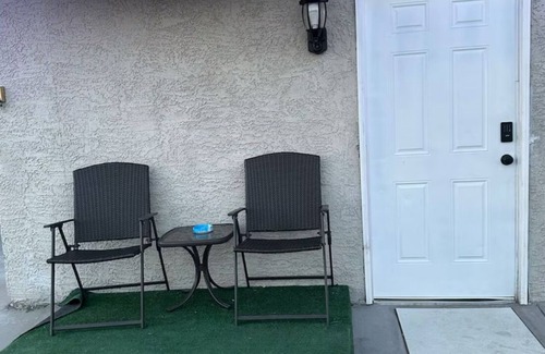 Rancho Oakey Apartamento | Nice studio