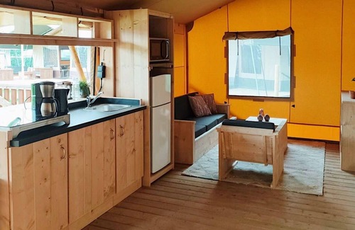 Municipality of Langedijk Alquiler De RV | Nice Tent With Bathroom, Near a Recreation Area