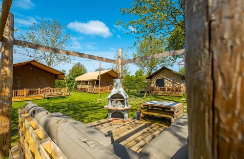 Municipality of Langedijk Alquiler De RV | Nice Tent With Bathroom, Near a Recreation Area