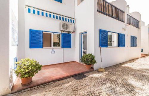 Montes de Alvor Apartamento | Nice Terrace and Pool Alvor Flat
