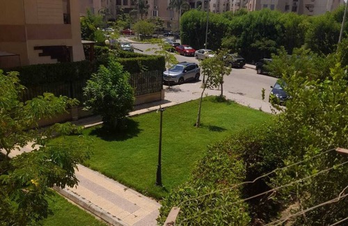 Sheikh Zayed City Apartamento | Nice three bed room flat