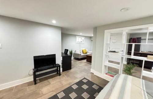 Brookland Apartamento | NIce Updated Basement in DC near transportation
