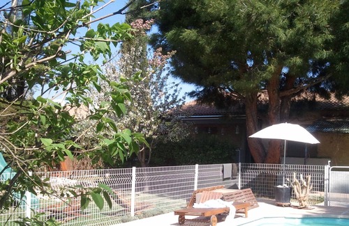 Meyreuil Villa | Bonito chalet con encanto con piscina, 3 dormitorios, cerca de Aix en Provenza