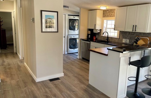 Charlevoix Casa | Nicely Appointed North Side Charlevoix Home