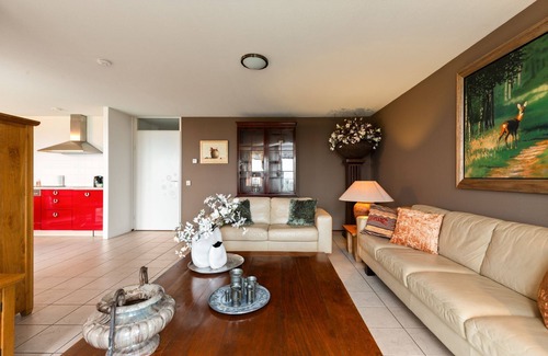 Municipality of Hellevoetsluis Apartamento | Nicely furnished 4-pers. apartment with unique harbor view located at Cape Helius holiday park.