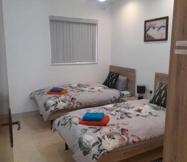 Bugibba Apartamento | Nicely Furnished 2 Bedroom Apt in Bugibba