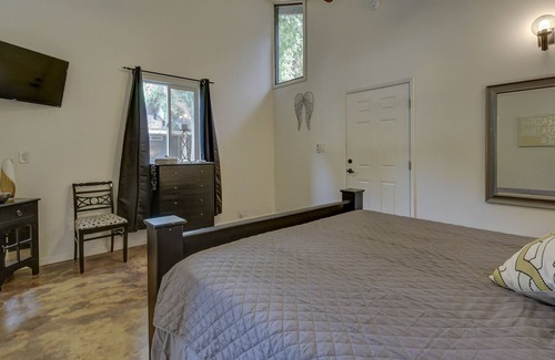 Yuba City Casa | Casa de huéspedes muy bien remodelada en el corazón del barrio Hillcrest de Yuba City