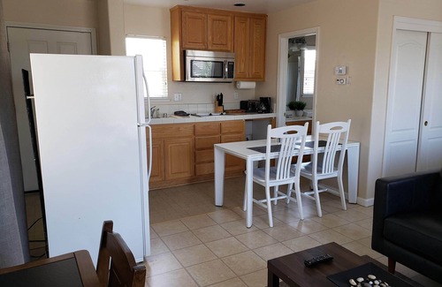 Turlock Apartamento | Nicely setup studio with FAST Internet