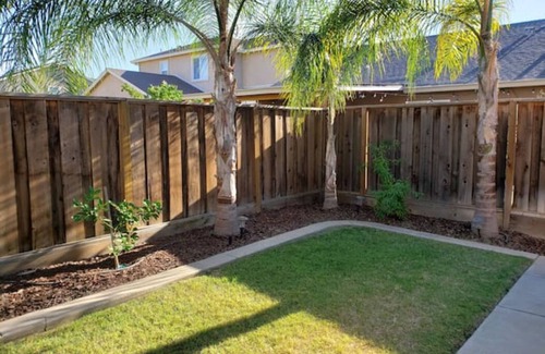 Turlock Apartamento | Nicely setup studio with FAST Internet