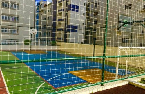 Vila Assuncao Apartamento | Habitación pequeña más bien acogedora literalmente pies en la arena.