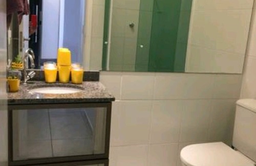 Vila Assuncao Apartamento | Habitación pequeña más bien acogedora literalmente pies en la arena.