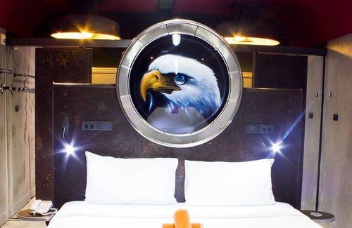 Patong Hotel | Nicky's Handlebar Hotel