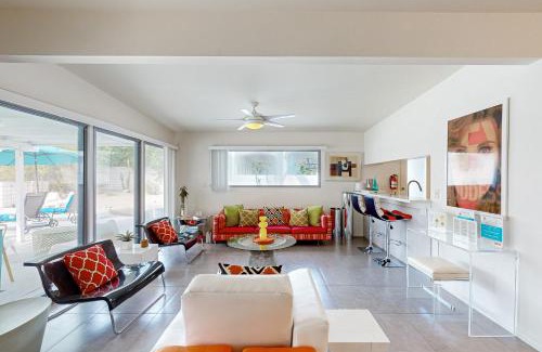 Racquet Club South Casa | Nicola Modern - 68794