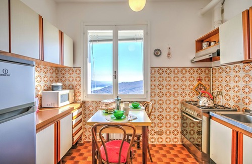 Levo Apartamento | Nicoletta's Lake View en Stresa Hills, Stresa, Italia
