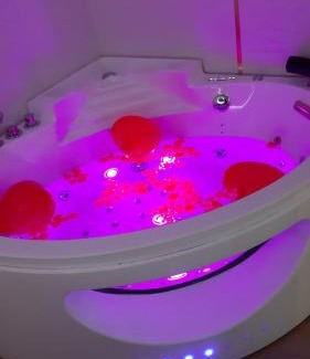 Ventabrun Apartamento | Nid d'amour baignoire/jacuzzi