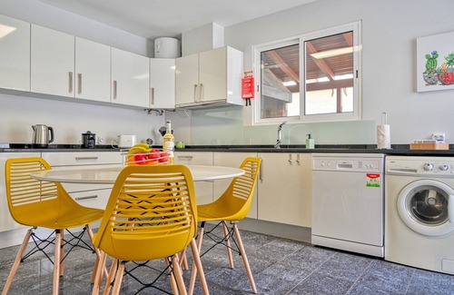 Machico Apartamento | Nidias Place, a Home in Madeira