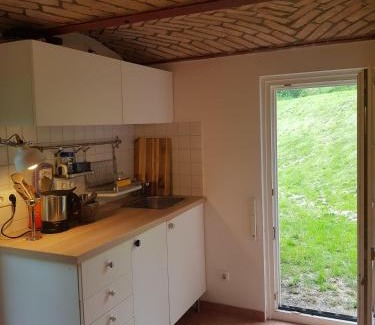 Altefaehr Casa | Niedliches-kleines-Ferienhaeuschen-auf-Ruegen-nahe-Stralsund