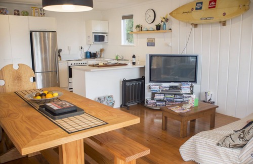 Coopers Beach Casa | Nigel's Crib - Coopers Beach Holiday Home