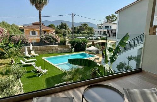 Agios Sostis Casa | NikLuDin suites & studios