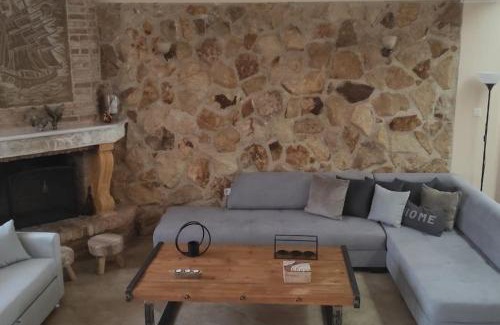 Bralos Casa | Nikos House Megara