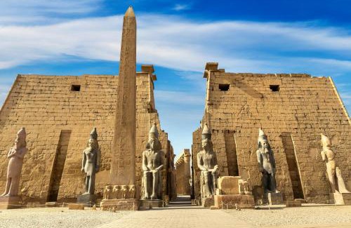 Nile River Luxor Hotel | Nile cruise from Luxor to Aswan for 4 nights and from Aswan to Luxor for 3 nights