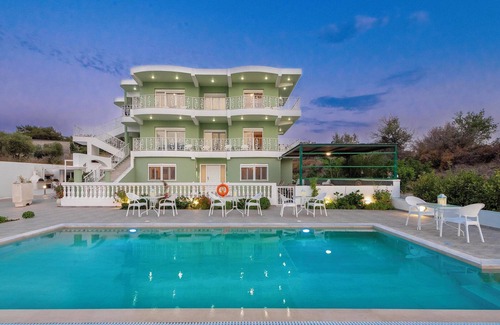 Kremasti Apartamento | Nimo Paradise Estate 1