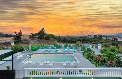 Kremasti Apartamento | Nimo Paradise Estate 1