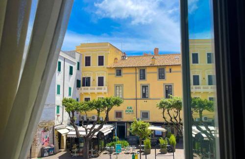 Nettuno Apartamento | NIMPHAEA BLUE APARTMENT - Elegant Central Flat, Walk to Beach & Train Station