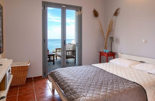 Nea Styra Casa | Nimporio Renidora Getaway - Private Seaview Oasis