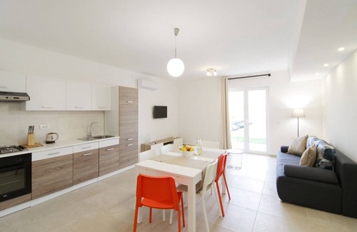 Liznjan Apartamento | Nina 1 - Nueva marca con aire acondicionado y piscina