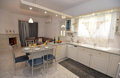 Ialyssos Apartamento | Nina s Apt in Ialysos Near the Beach