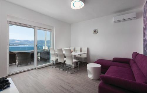 Arbanija Casa | Nine-Bedroom Holiday Home In Arbanija