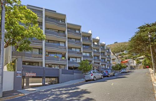 Three Anchor Bay Apartamento | Nine On S 3E by Host Agents