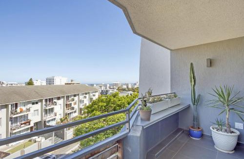 Three Anchor Bay Apartamento | Nine On S 3E by Host Agents